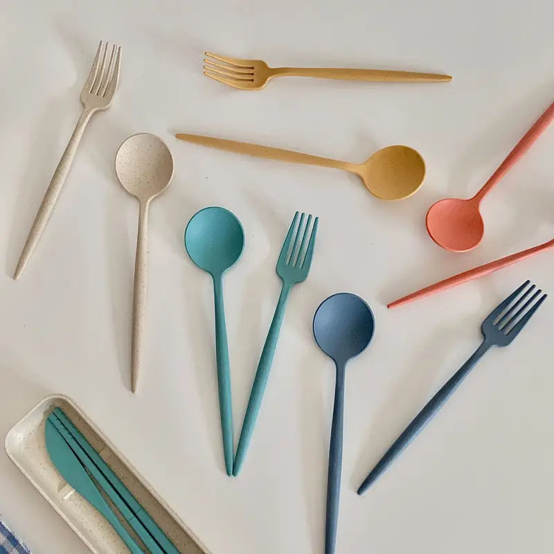 Eco Wheat Straw Dining Kit — 4-Piece Nordic Cutlery Set